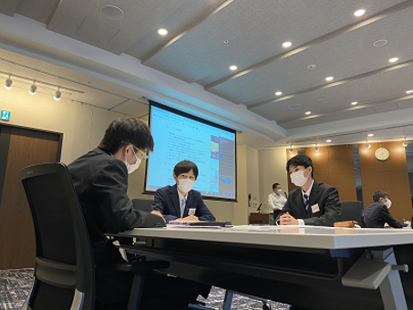 新卒採用